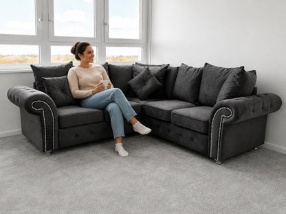 Hugo Grey Velvet Corner Sofa – Plush 2C2 Fabric Corner Couch – Modern Luxury 4–5 Seater Sofa with Deep Cushions for Living Room